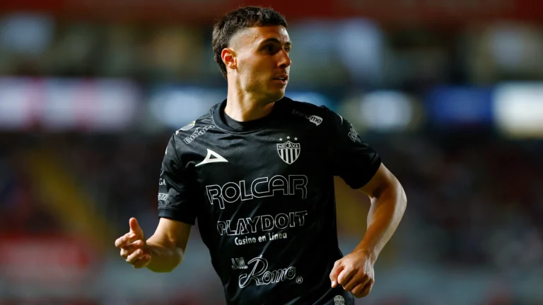 ¿Existen perspectivas de futuro para José Paradela en el América?