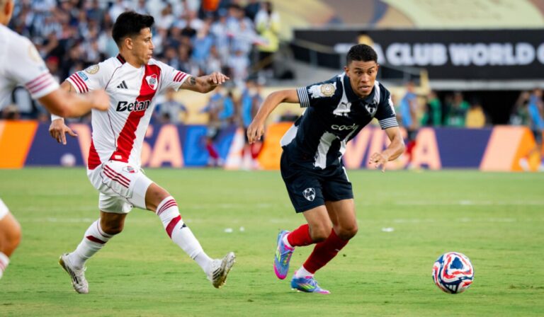 Monterrey venció 4-0 a Urawa Red