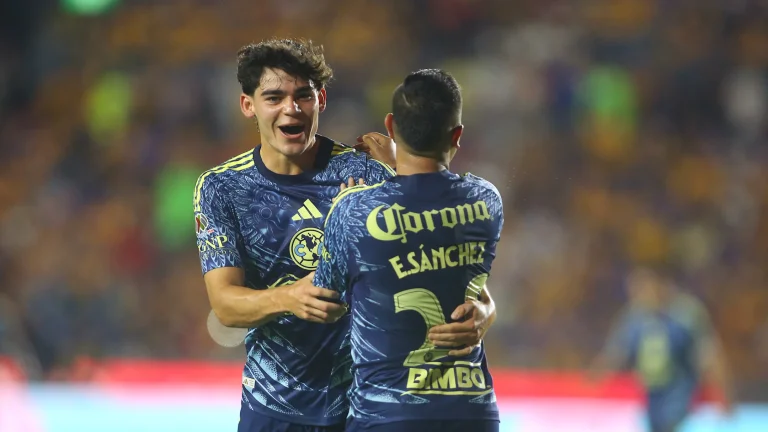Dagoberto Espinoza narra cómo ha logrado consolidarse en un lugar destacado dentro del América.